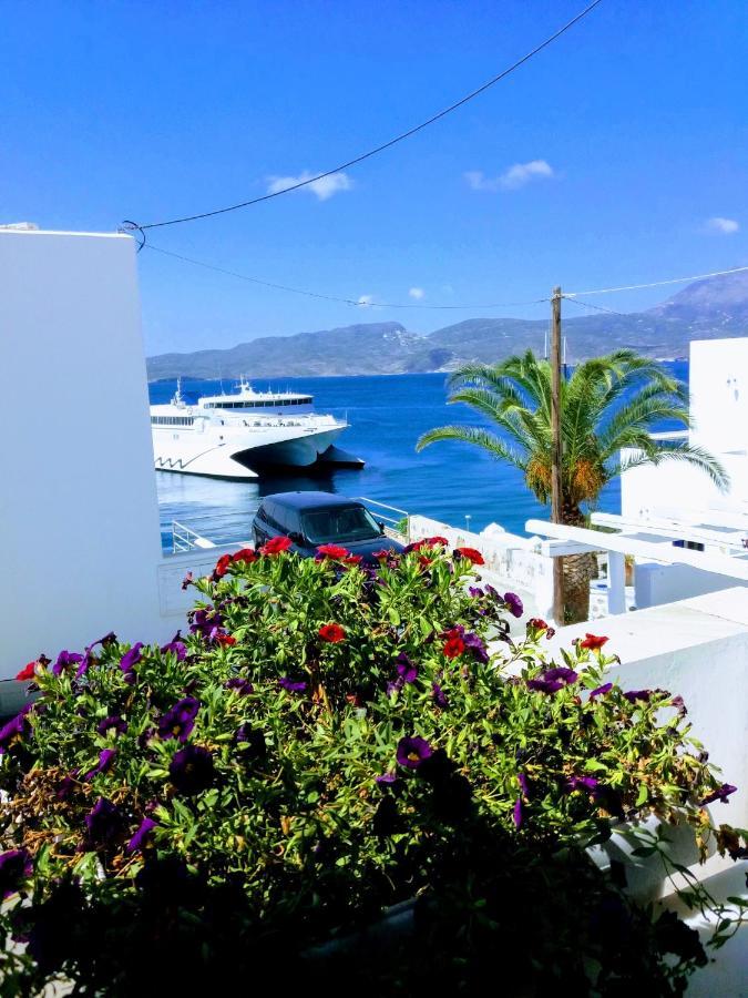 Emily'S Suites Αδάμας Εξωτερικό φωτογραφία