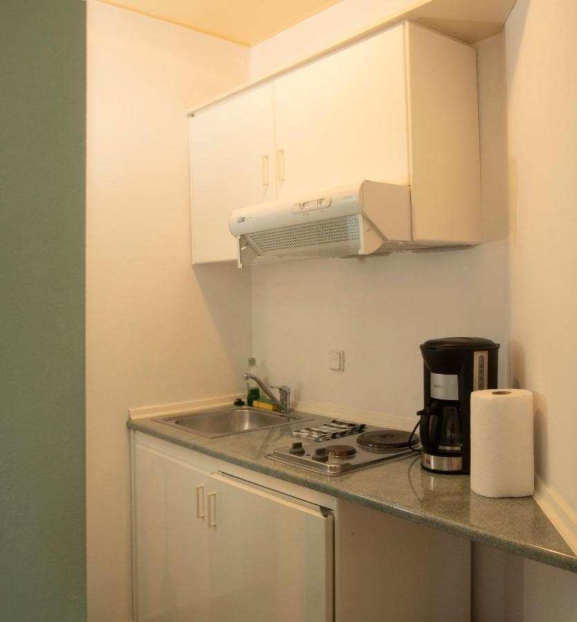 Emily'S Suites Αδάμας Εξωτερικό φωτογραφία