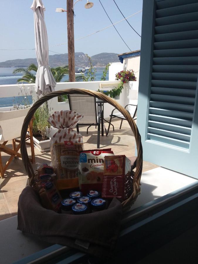 Emily'S Suites Αδάμας Εξωτερικό φωτογραφία